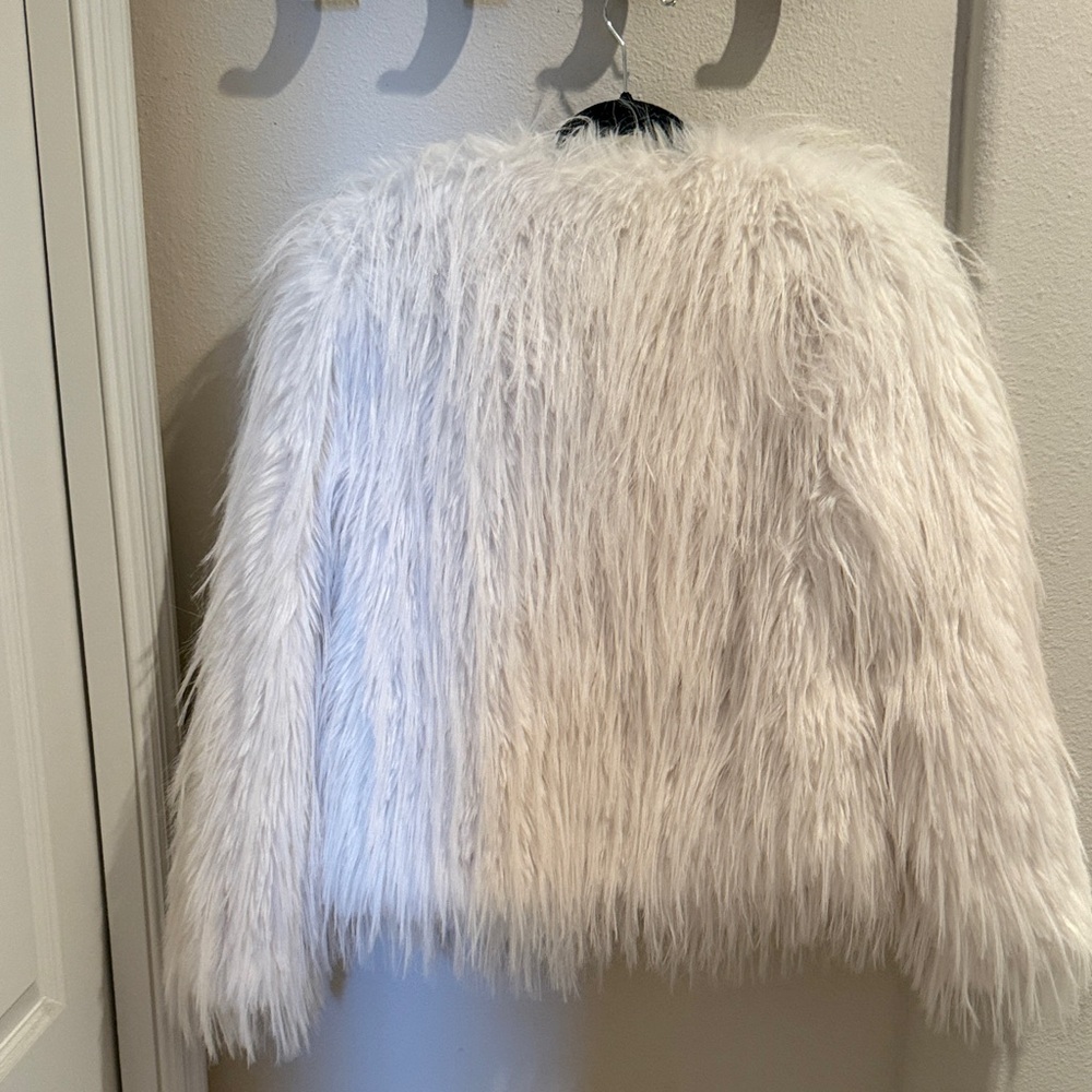 Zara White Faux Fur Jacket - Picture 5 of 8